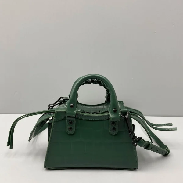 Balenciag* Neo Classic biker bag Model: 92535 Size: 40*54*21.5*34cm 25*33*13*20cm - 图片 8