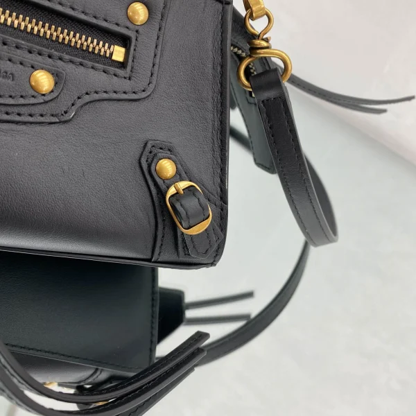 Balenciag* Neo Classic biker bag Model: 1993 Size: 13.5*18*7.5*12cm - 图片 3