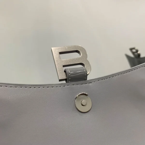 Hourglass bag Model: 8896 Size: 19x8x21cm - 图片 5