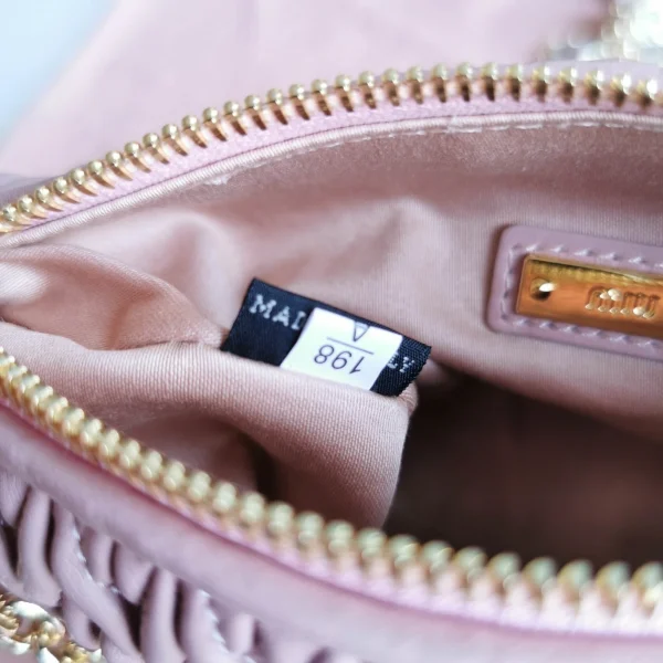 Miu Miu mini series handbag high 11cm long 17cm wide 7cm - 图片 3