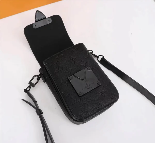 Louis Vuitton Model: 69405 Size: 15x17x8 cm - 图片 6