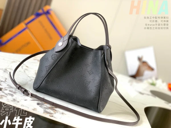 Louis Vuitton Size: 23 x 21 x 13 cm - 图片 8