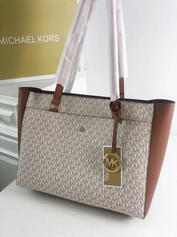 MK Shoulder Bag Black L: 26 H: 32 W: 13 - 图片 8