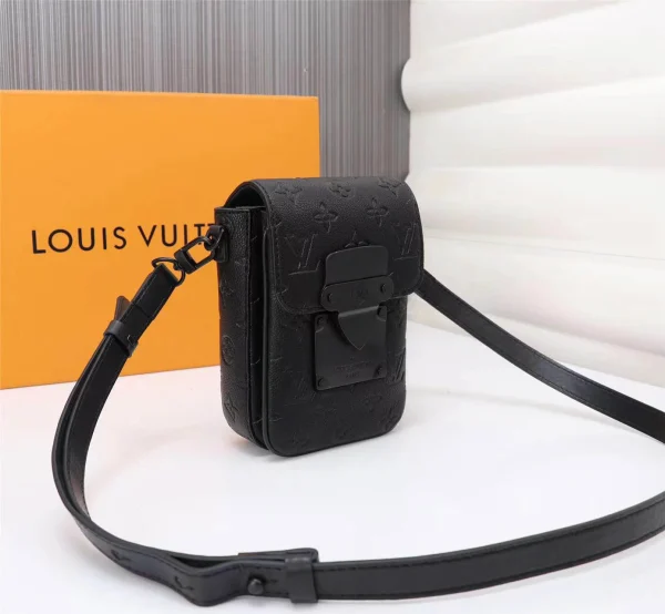 Louis Vuitton Model: 69405 Size: 15x17x8 cm - 图片 8