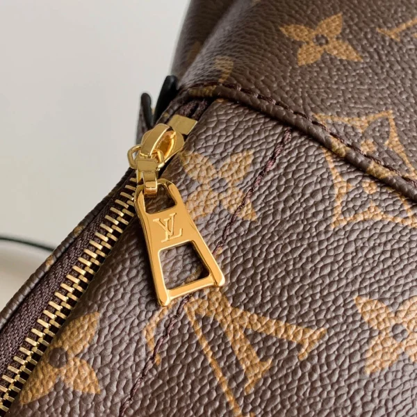 LV Model: M44873 Size 17*22*10cm - 图片 4