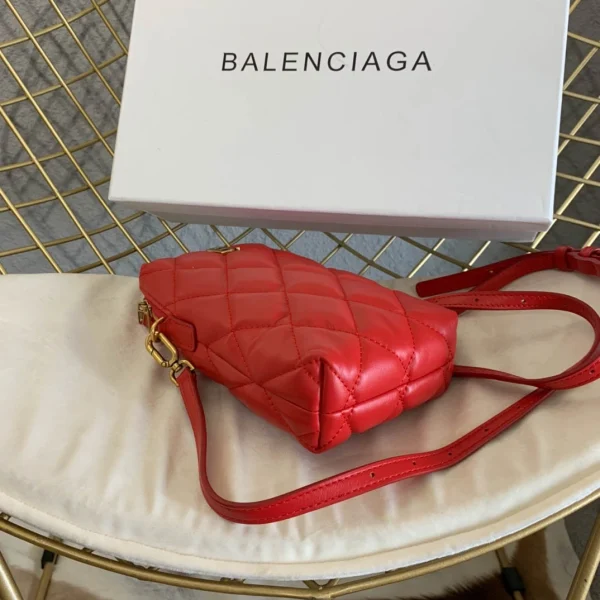 Balenciaga Big Red Model: A48 - 图片 4
