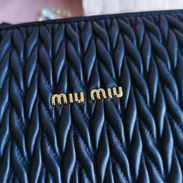 Miu Miu Mini Collection Handbag High 11cm long 17cm wide 7cm - 图片 6