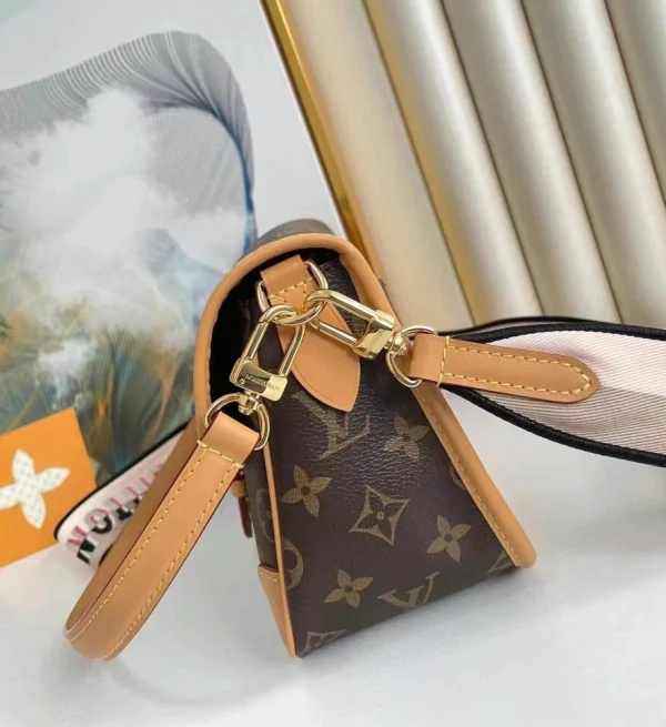 Louis Vuitton Retro Underarm Crossbody Bag - 图片 7