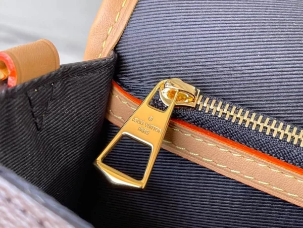 Louis Vuitton Size: 25.0 9.0 15.0 cm - 图片 3