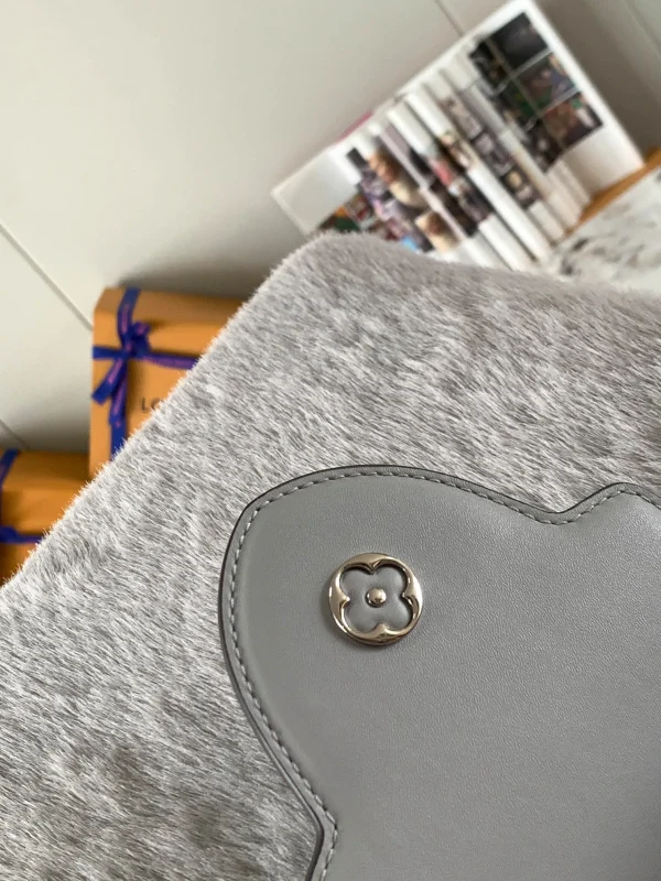 Louis Vuitton Size: 24x14x9cm - 图片 4