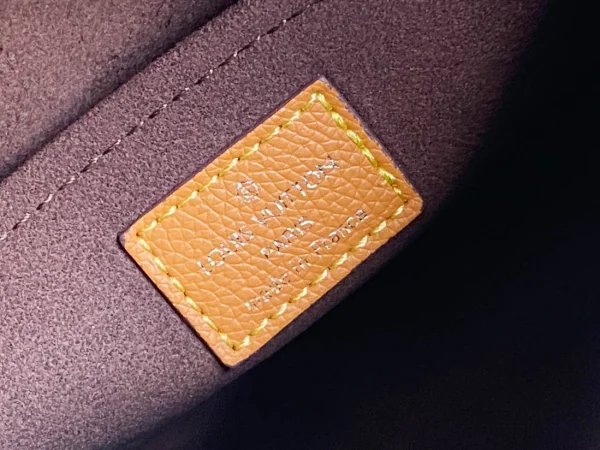 Louis Vuitton Size: 25 x 15 x 8 cm - 图片 2