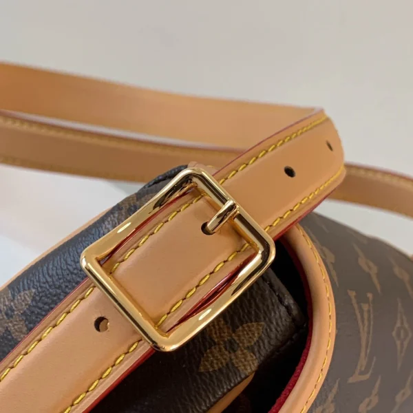 LV Model: M44860 Size 18*15*8cm - 图片 5