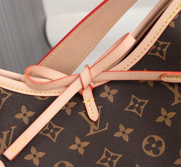 Louis Vuitton Model: 46283 Size: 34x28x11cm - 图片 6