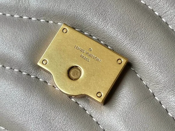 Louis Vuitton Size: 24x14x9cm - 图片 14