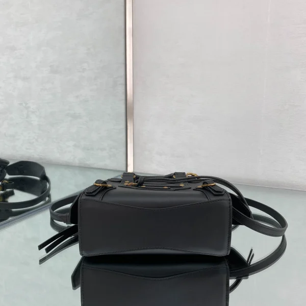 Balenciag* Neo Classic biker bag Model: 1993 Size: 13.5*18*7.5*12cm - 图片 7