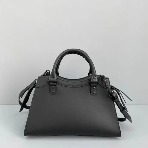 Balenciag* Neo Classic biker bag Model: 1991 Size: 25*33*13*20cm - 图片 8