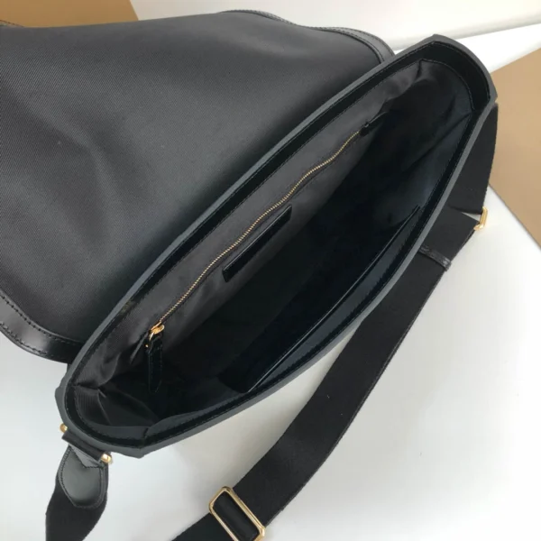 Backpack Size:32.7.25 Code:550678 - 图片 6