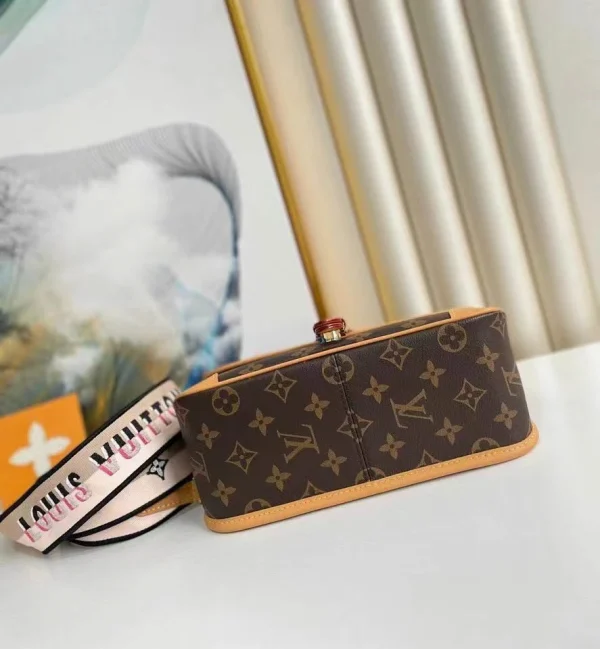 Louis Vuitton Retro Underarm Crossbody Bag - 图片 6