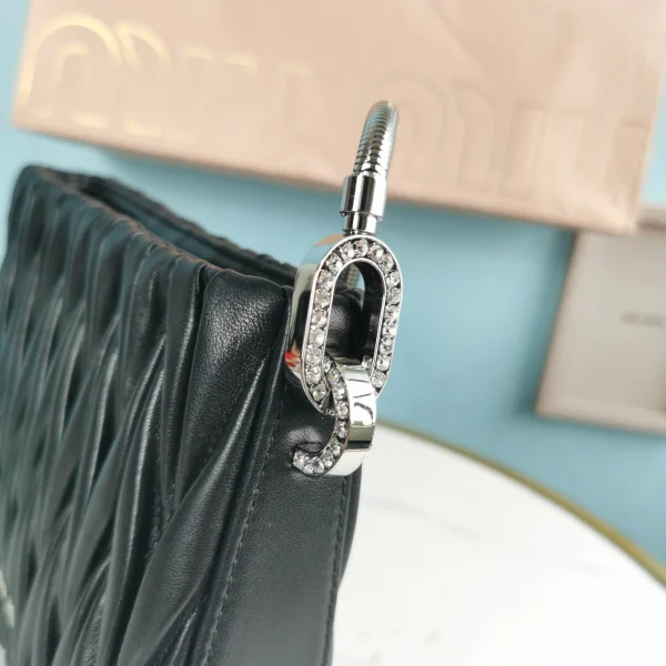 Miu Miu handheld underarm bag Size：20X15X4.5cm - 图片 7