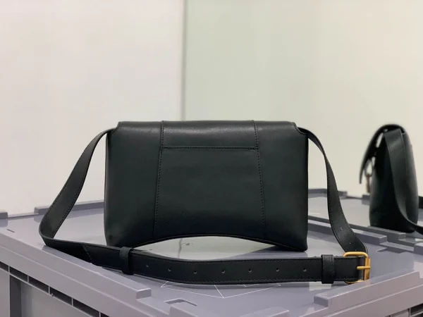 Hourglass bag Model: 671355 Size: 25.5x6x16cm - 图片 9