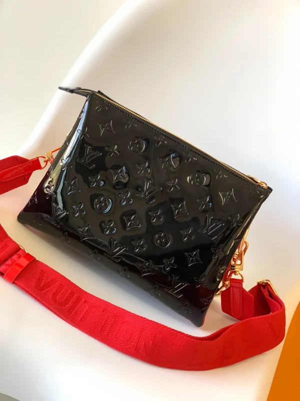 Louis Vuitton Size: 26 x 20 x 12 cm - 图片 8