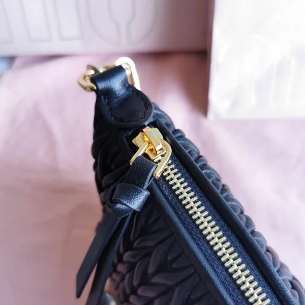Miu Miu Mini Collection Handbag High 11cm long 17cm wide 7cm - 图片 2