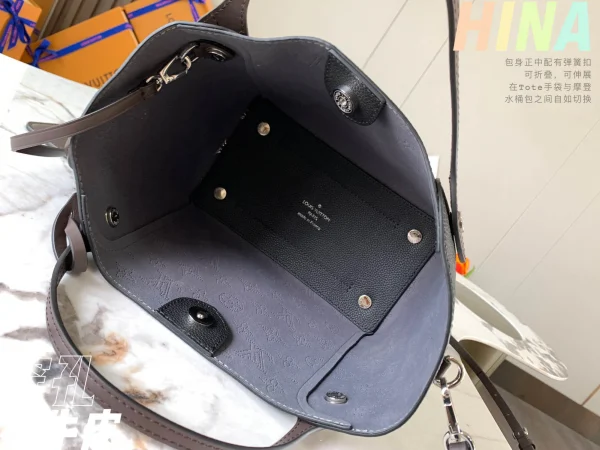 Louis Vuitton Size: 23 x 21 x 13 cm - 图片 4