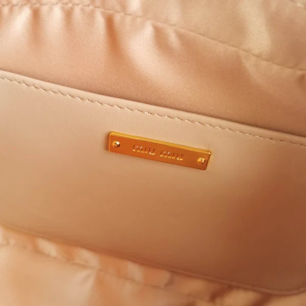 Miu Miu splicing shoulder strap Model: 5BH118B size: 20X13X5.5cm - 图片 13