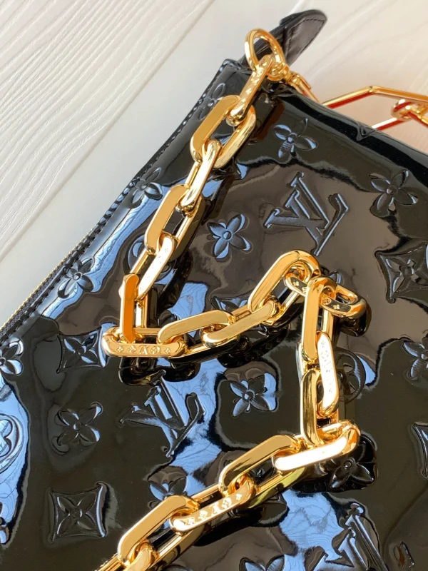 Louis Vuitton Size: 26 x 20 x 12 cm - 图片 7