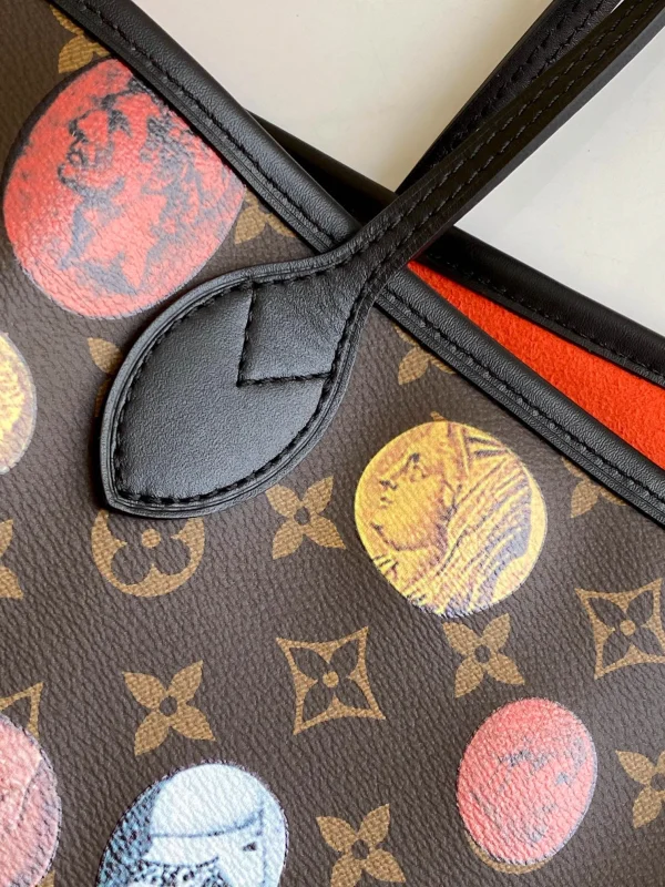 Louis Vuitton xFornasetti Capsule Collection Size: 31.0 x 28.0 x 14.0 cm - 图片 6
