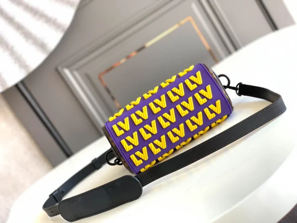 Autumn Collection LV Rubber theme Size: 21 x 12 x 9 cm - 图片 7