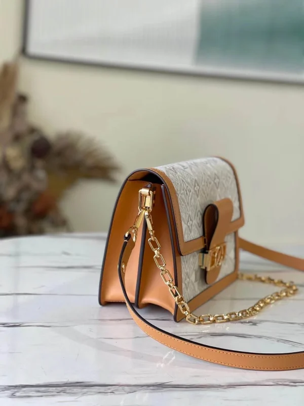 Louis Vuitton Size: 25 x 17 x 10.5 cm - 图片 9