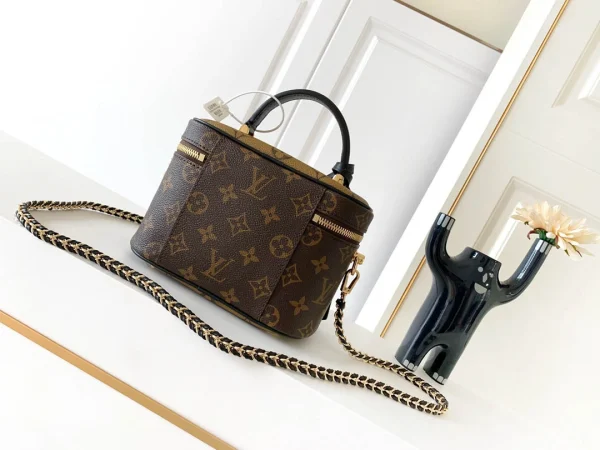 LV Model: M45165 Size:19*13*11cm - 图片 7