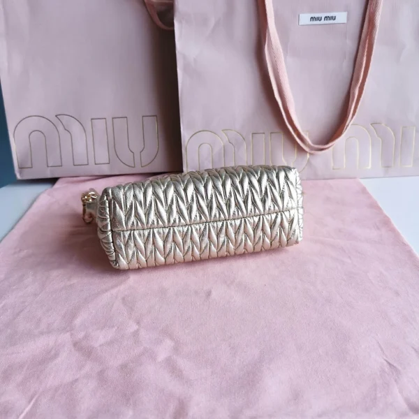 Miu Miu Mini Collection Handbag H 11cm long 17cm wide 7cm - 图片 7